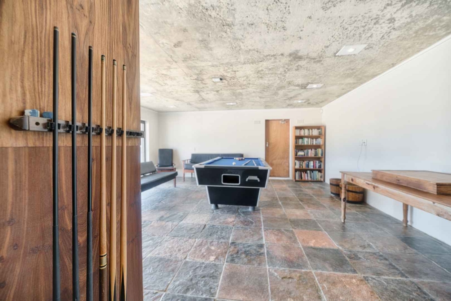 4 Bedroom Property for Sale in Pearly Beach Western Cape